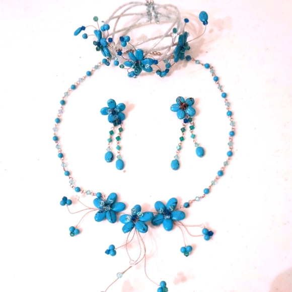 🎁 FREE GIFT INCLUDED 🎁 NEW 3D Turquoise Floral Set 4 Pieces Beaded Flexible - Picture 13 of 14